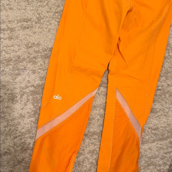 ALO Yoga  Orange Leggings Size Medium - Picture 2 of 7